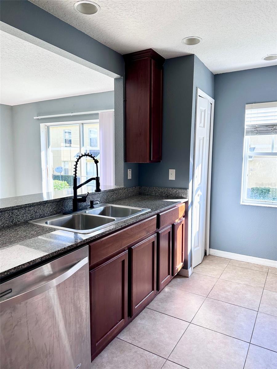 Image 7 of 17 For 5393 River Rock Road