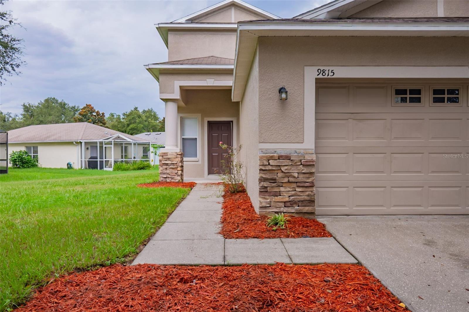 Image 2 of 52 For 9815 Edmonton Drive