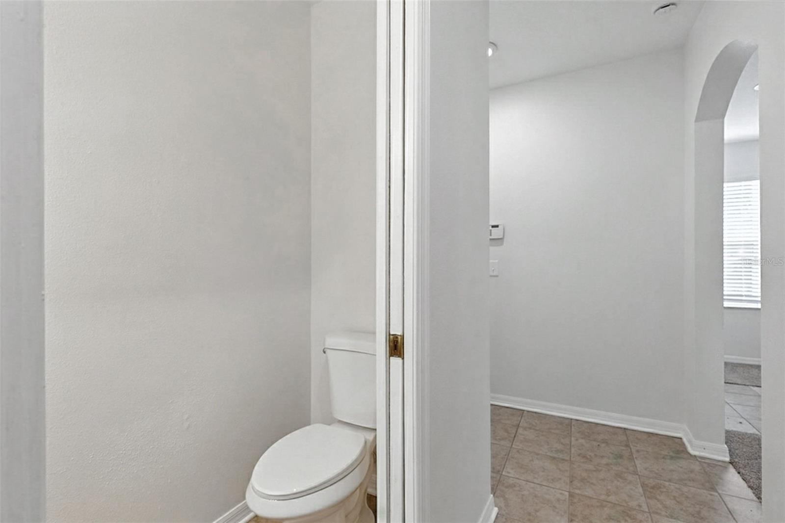 Image 24 of 52 For 9815 Edmonton Drive