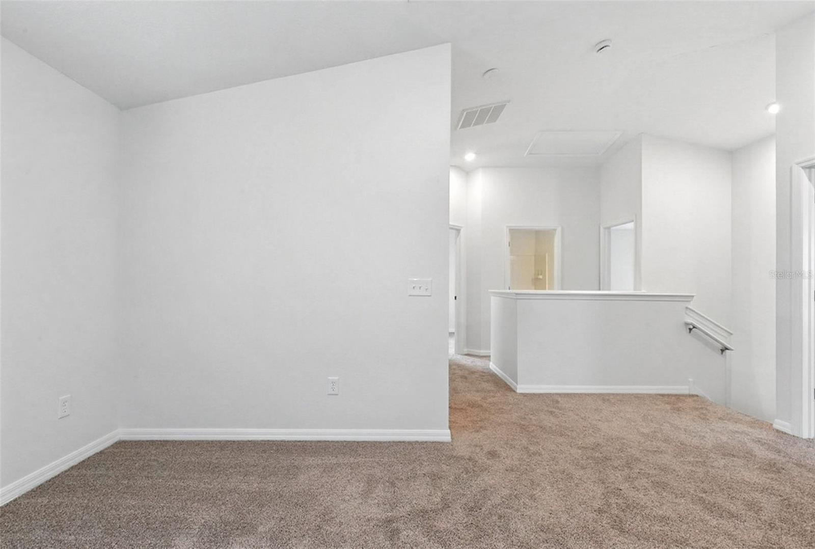 Image 29 of 52 For 9815 Edmonton Drive