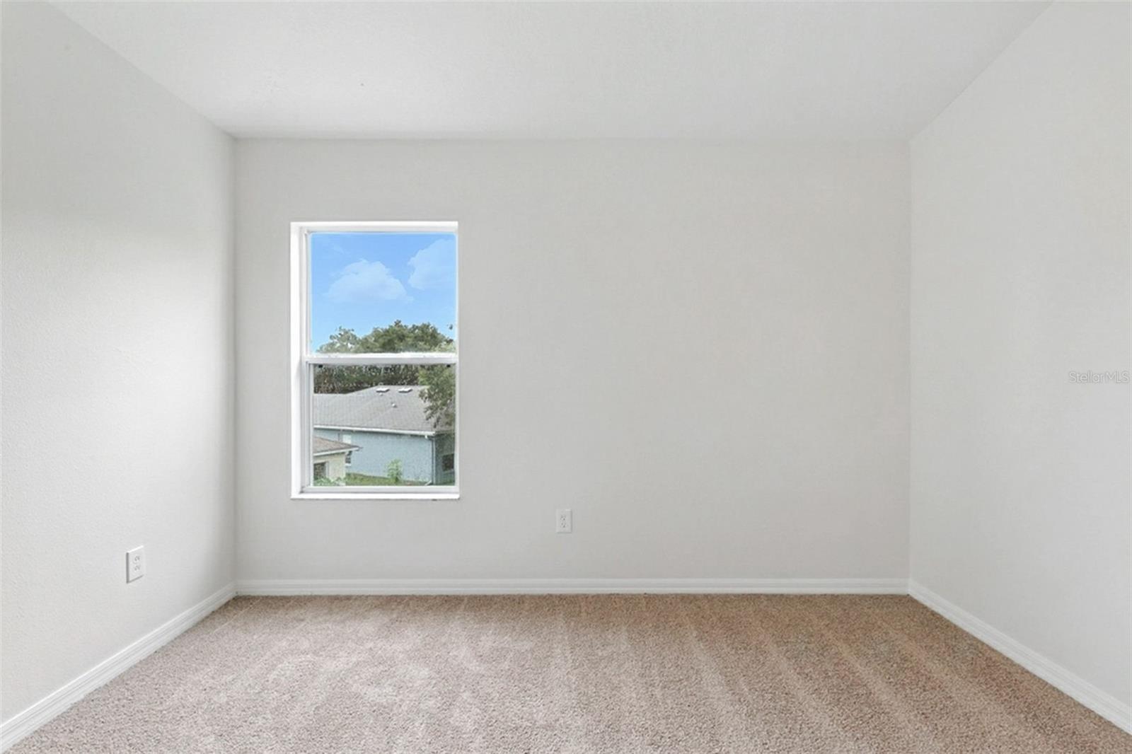 Image 38 of 52 For 9815 Edmonton Drive