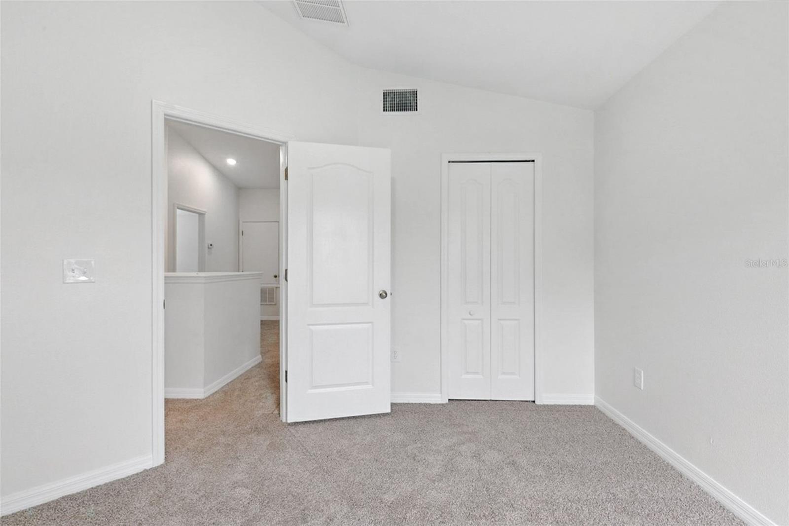 Image 41 of 52 For 9815 Edmonton Drive