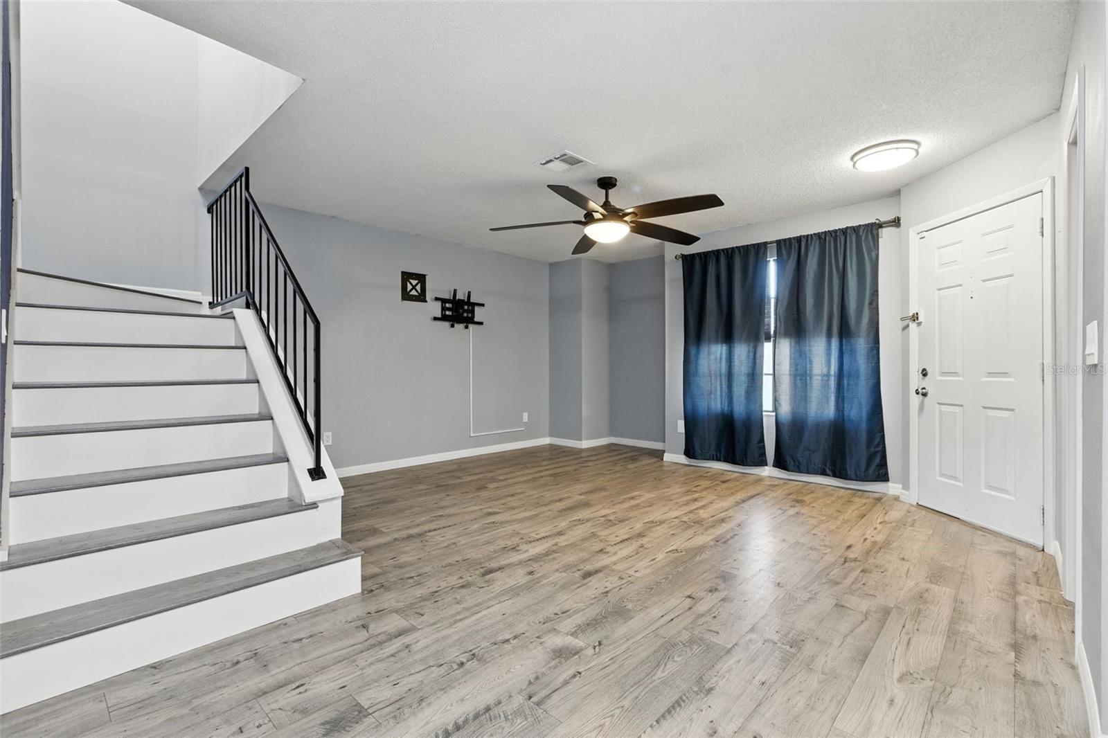 Image 7 of 47 For 2992 Lowell Court