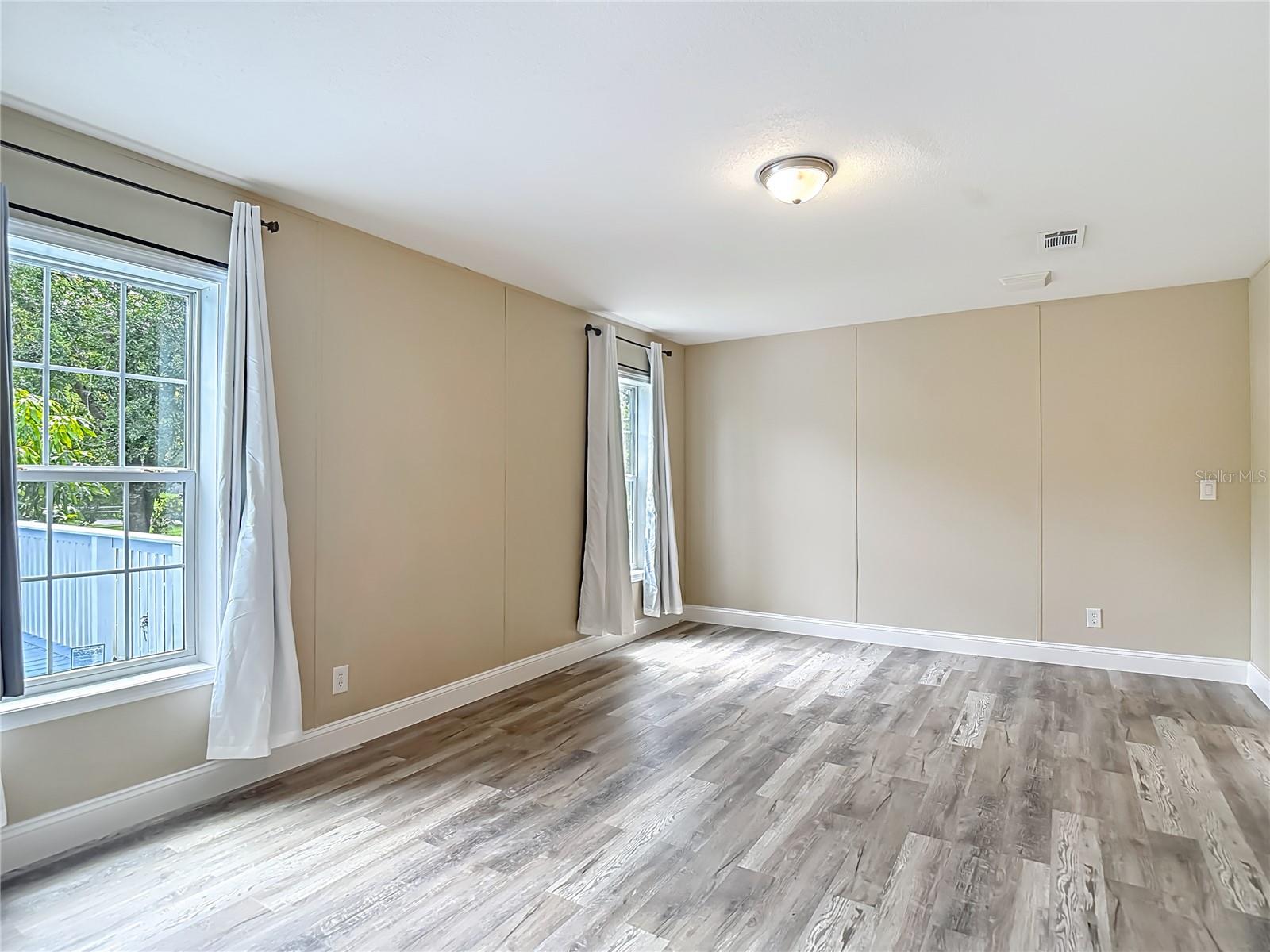 Image 18 of 54 For 7515 Rooks Drive