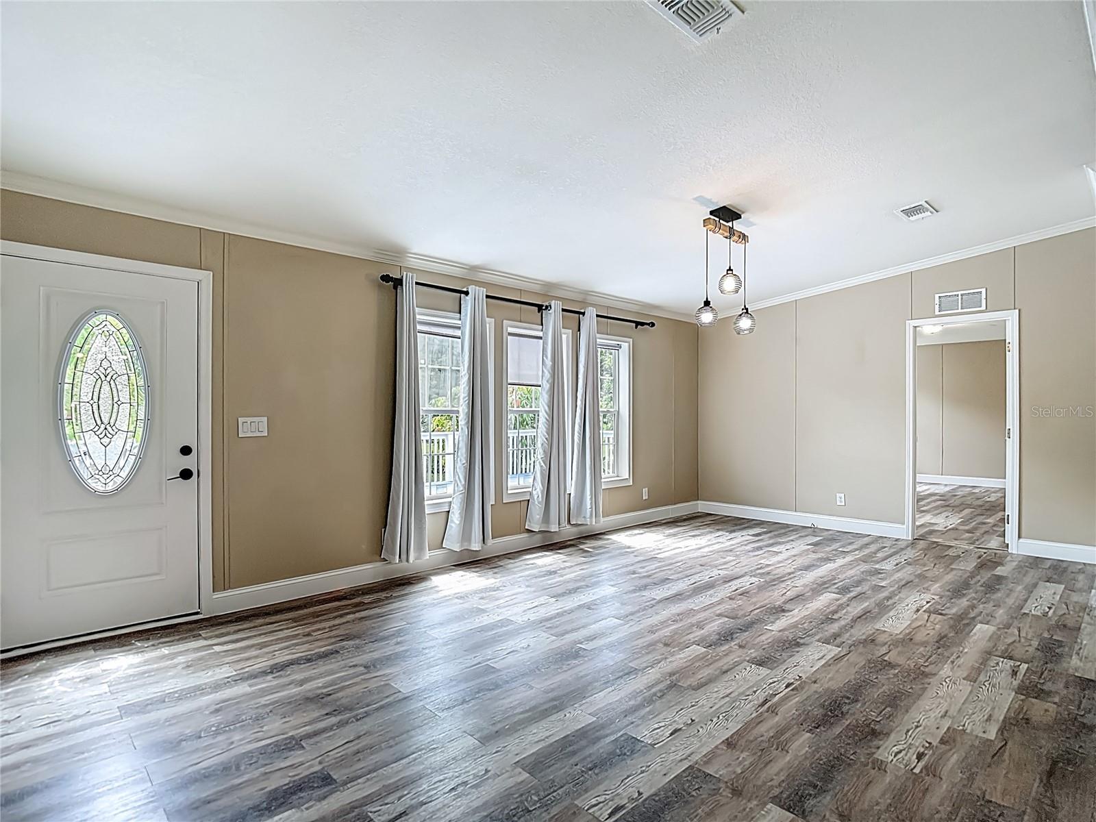 Image 4 of 54 For 7515 Rooks Drive