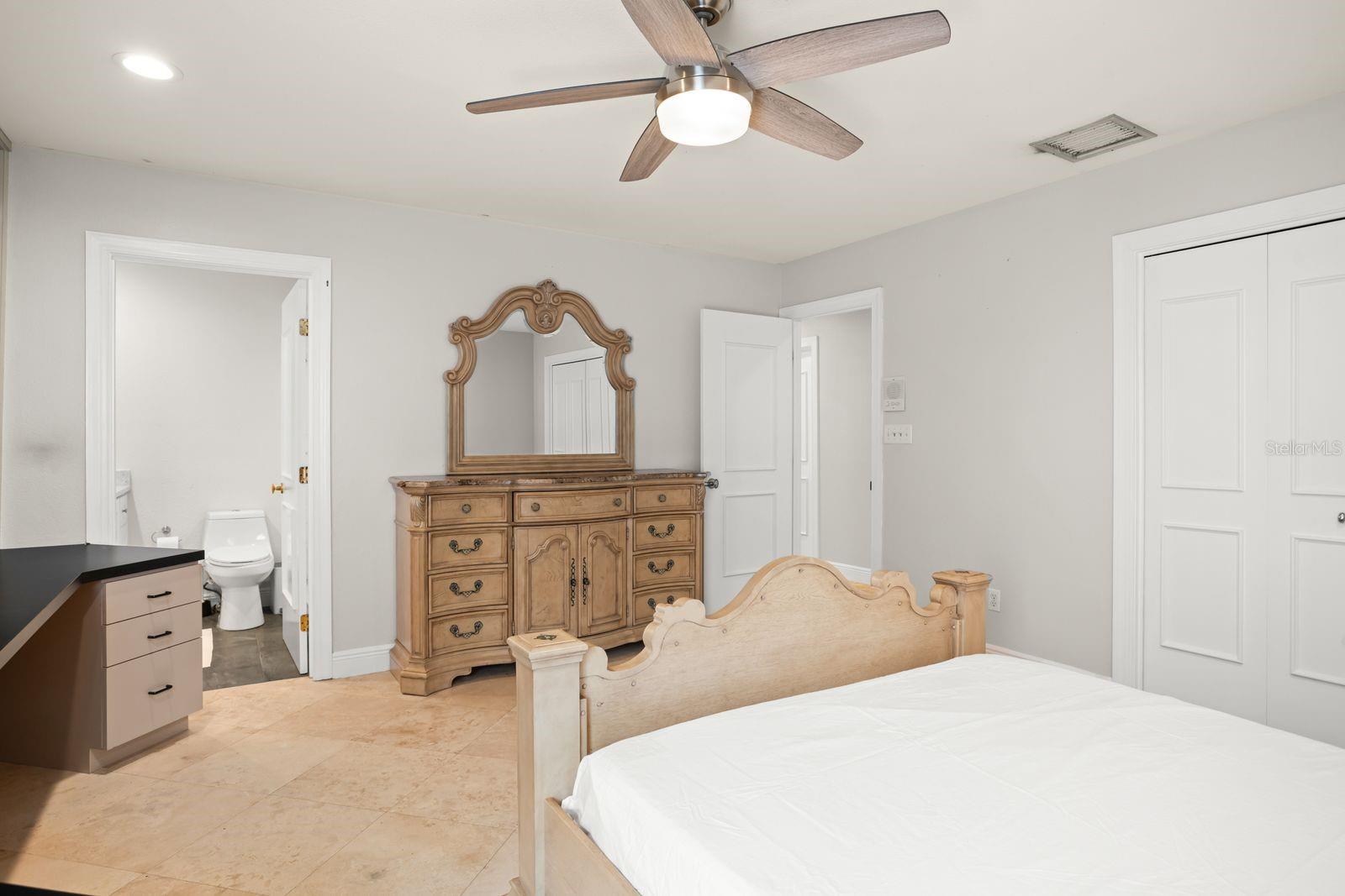 Image 10 of 33 For 5950 Masters Boulevard
