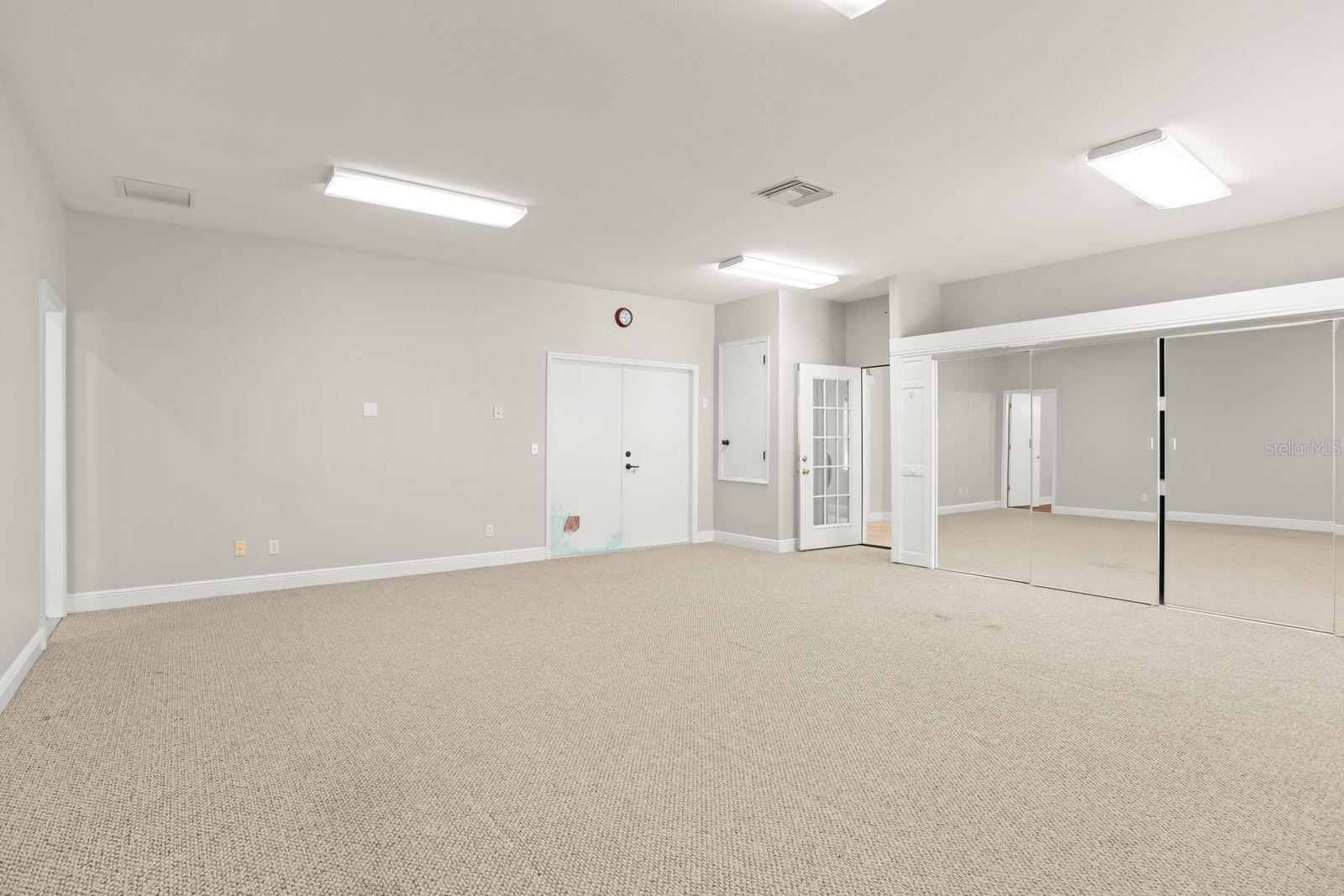 Image 20 of 33 For 5950 Masters Boulevard