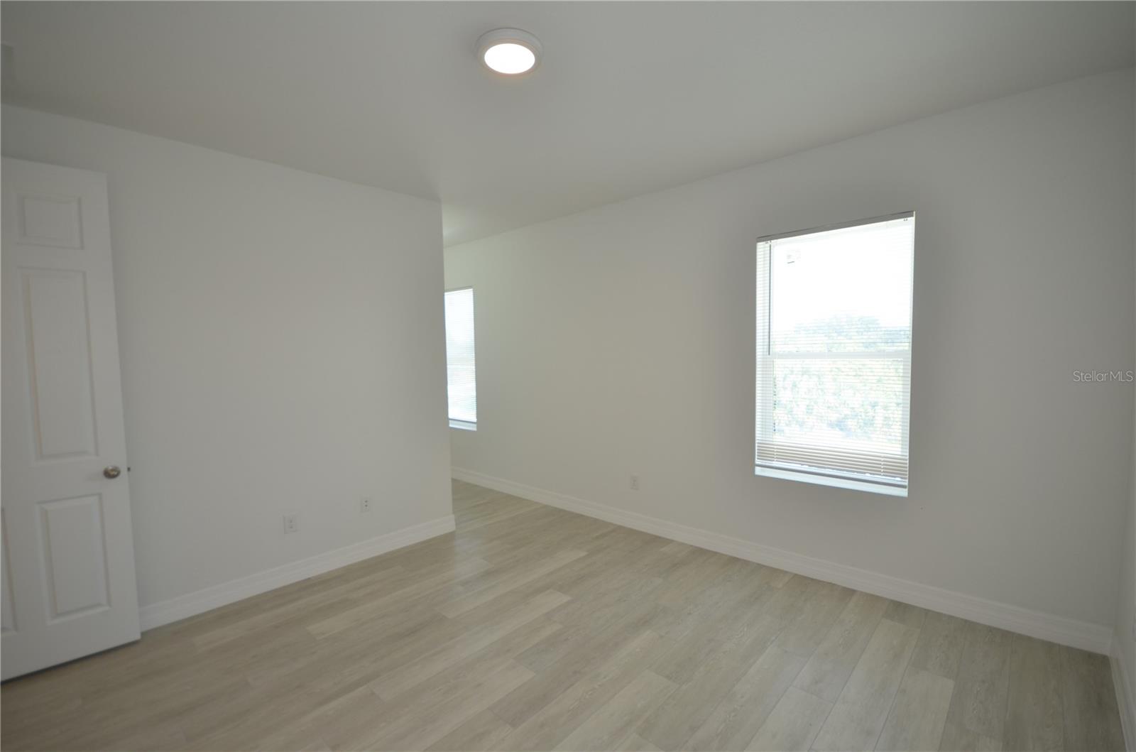 Image 32 of 45 For 272 Pelton Circle