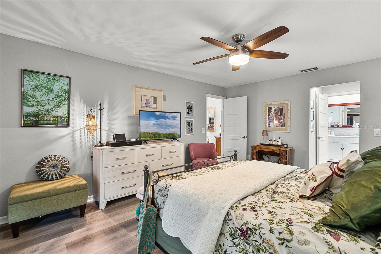 Image 15 of 33 For 2358 Sun Valley Circle