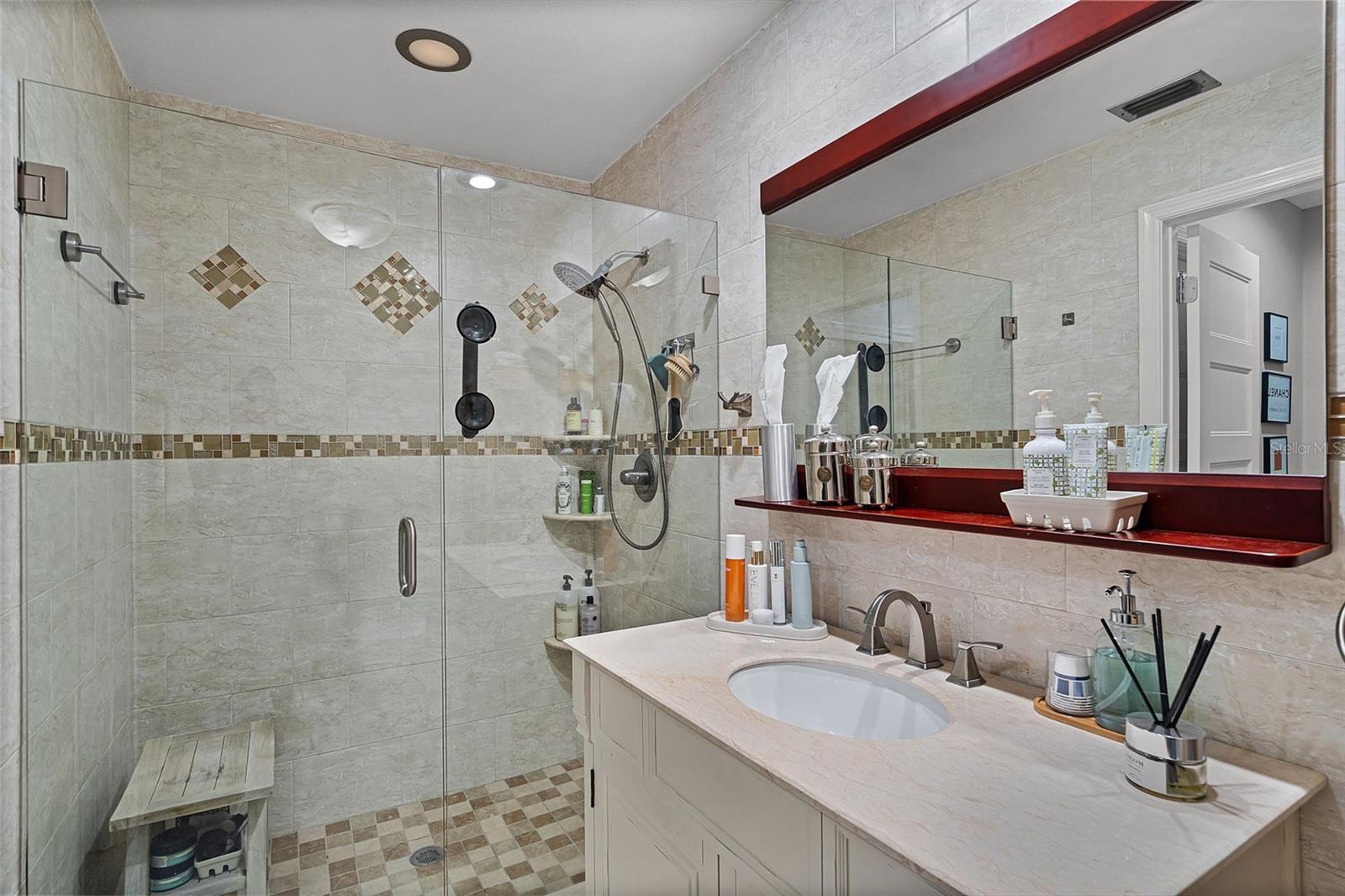 Image 16 of 33 For 2358 Sun Valley Circle