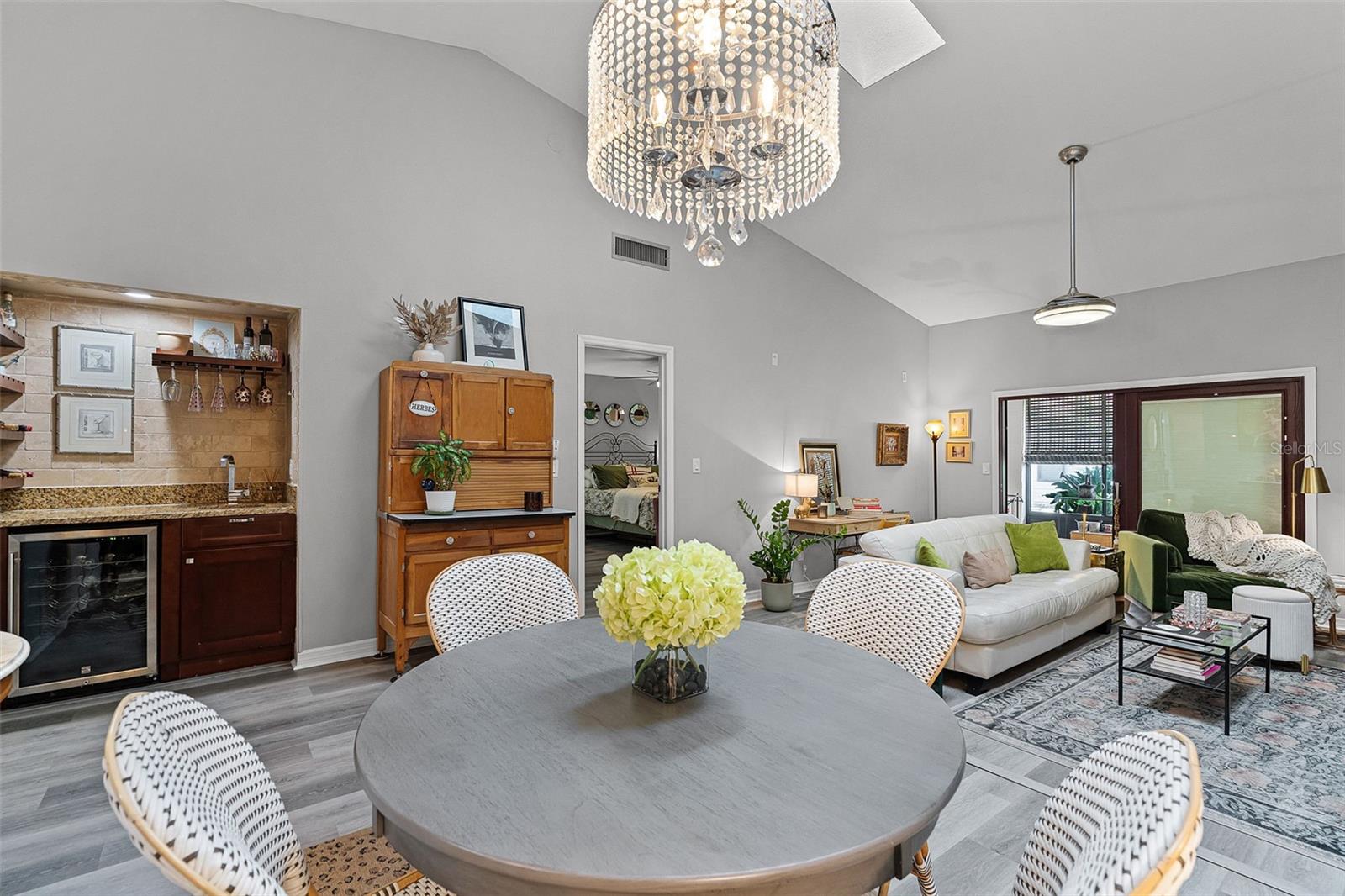 Image 6 of 33 For 2358 Sun Valley Circle