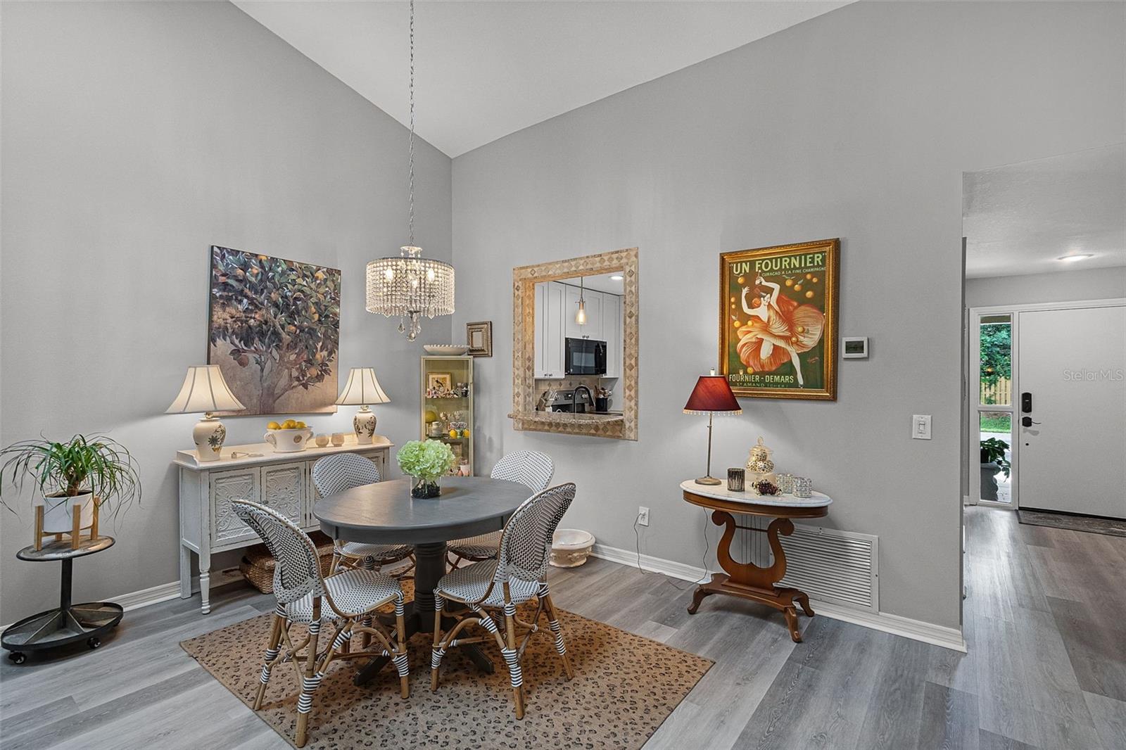 Image 7 of 33 For 2358 Sun Valley Circle