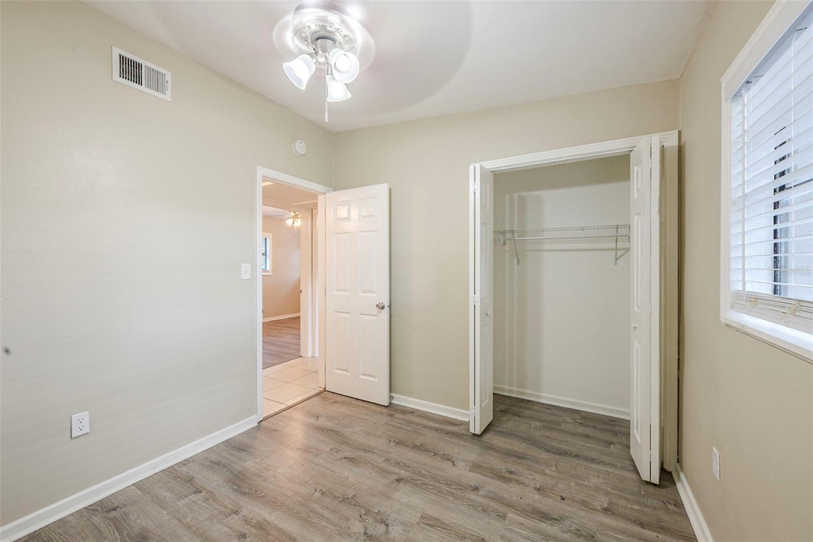 Image 19 of 35 For 6103 Bolling Drive
