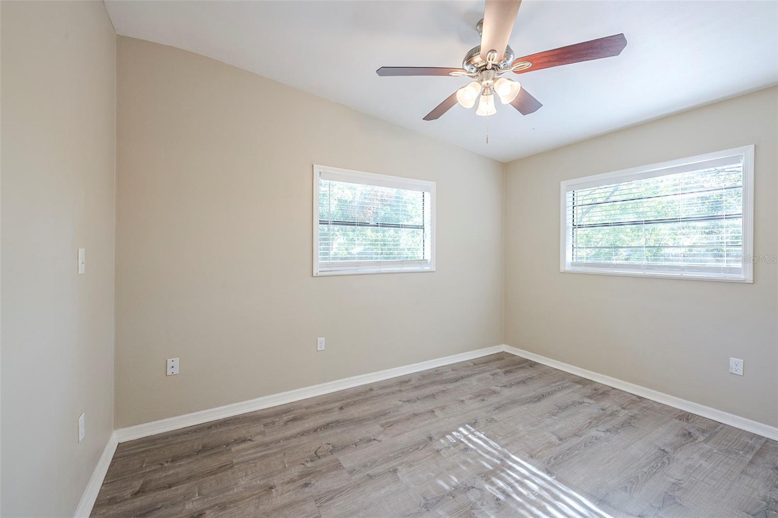 Image 23 of 35 For 6103 Bolling Drive