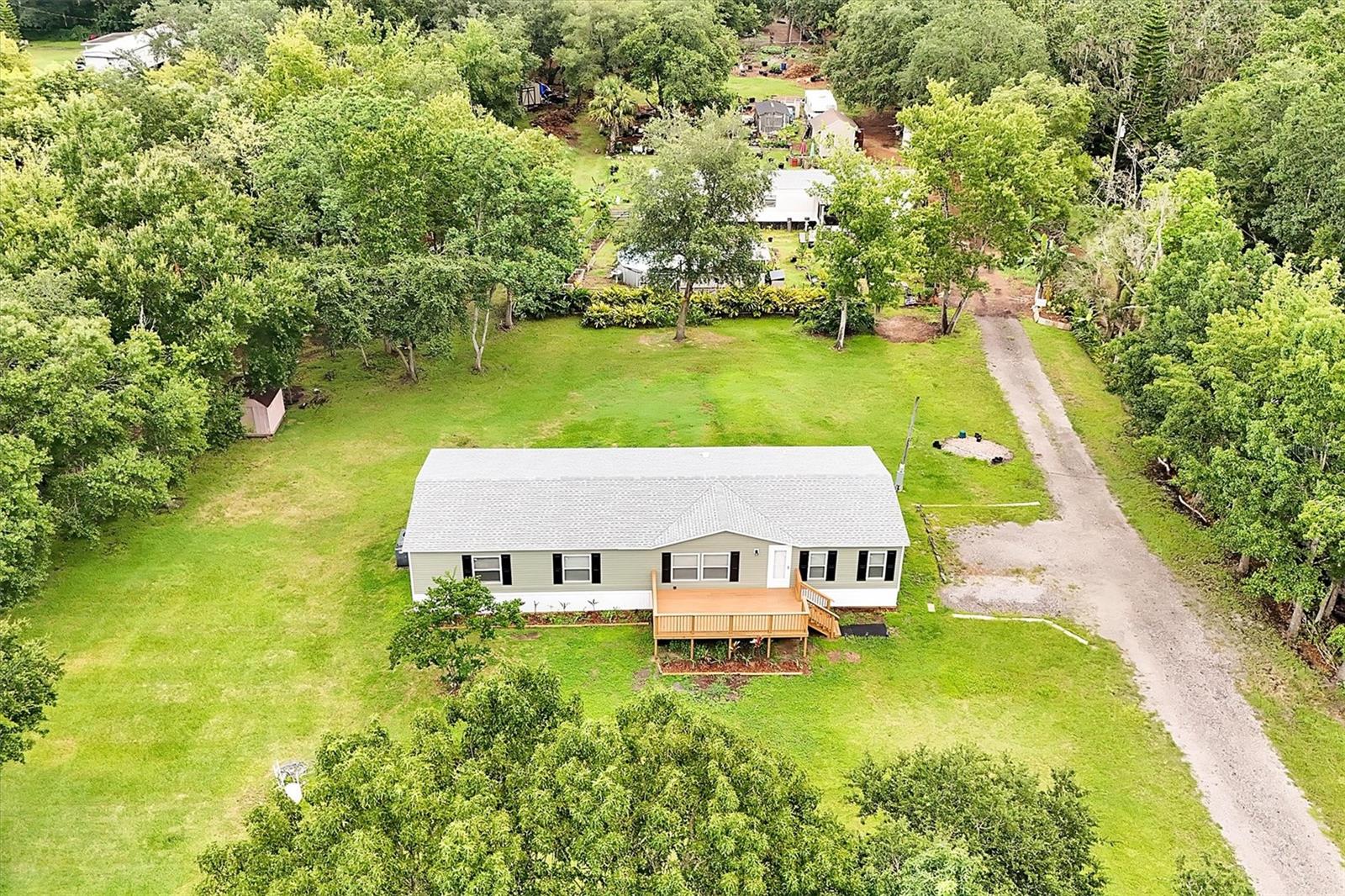 Image 39 of 40 For 18137 Hollister Road