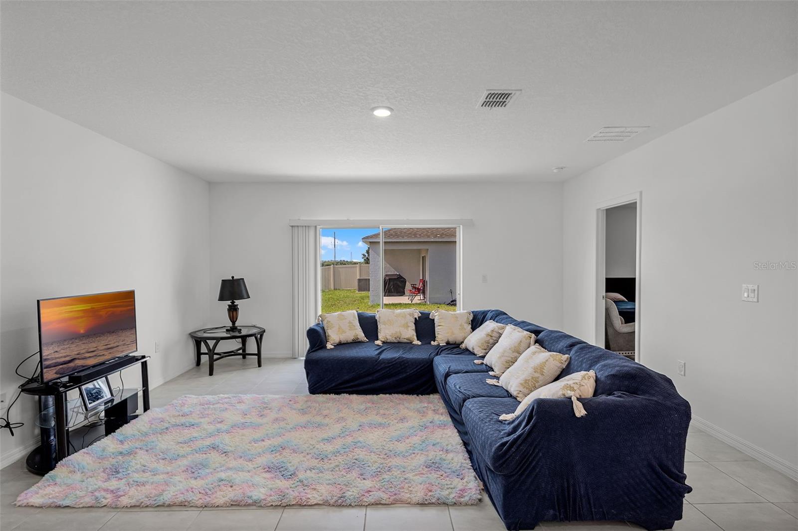Image 11 of 29 For 3806 Geranium Avenue