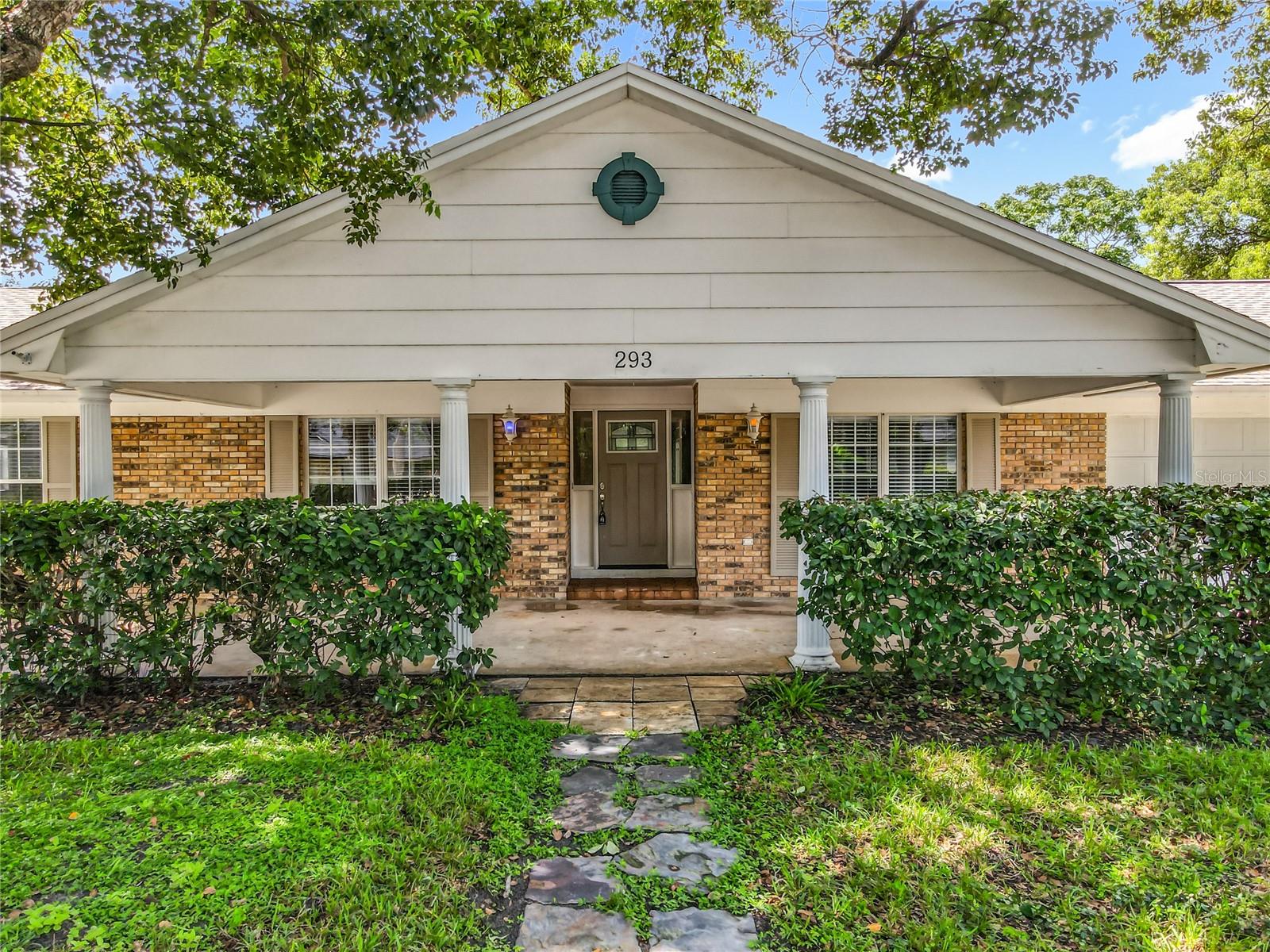 Image 2 of 84 For 293 Cambridge Drive