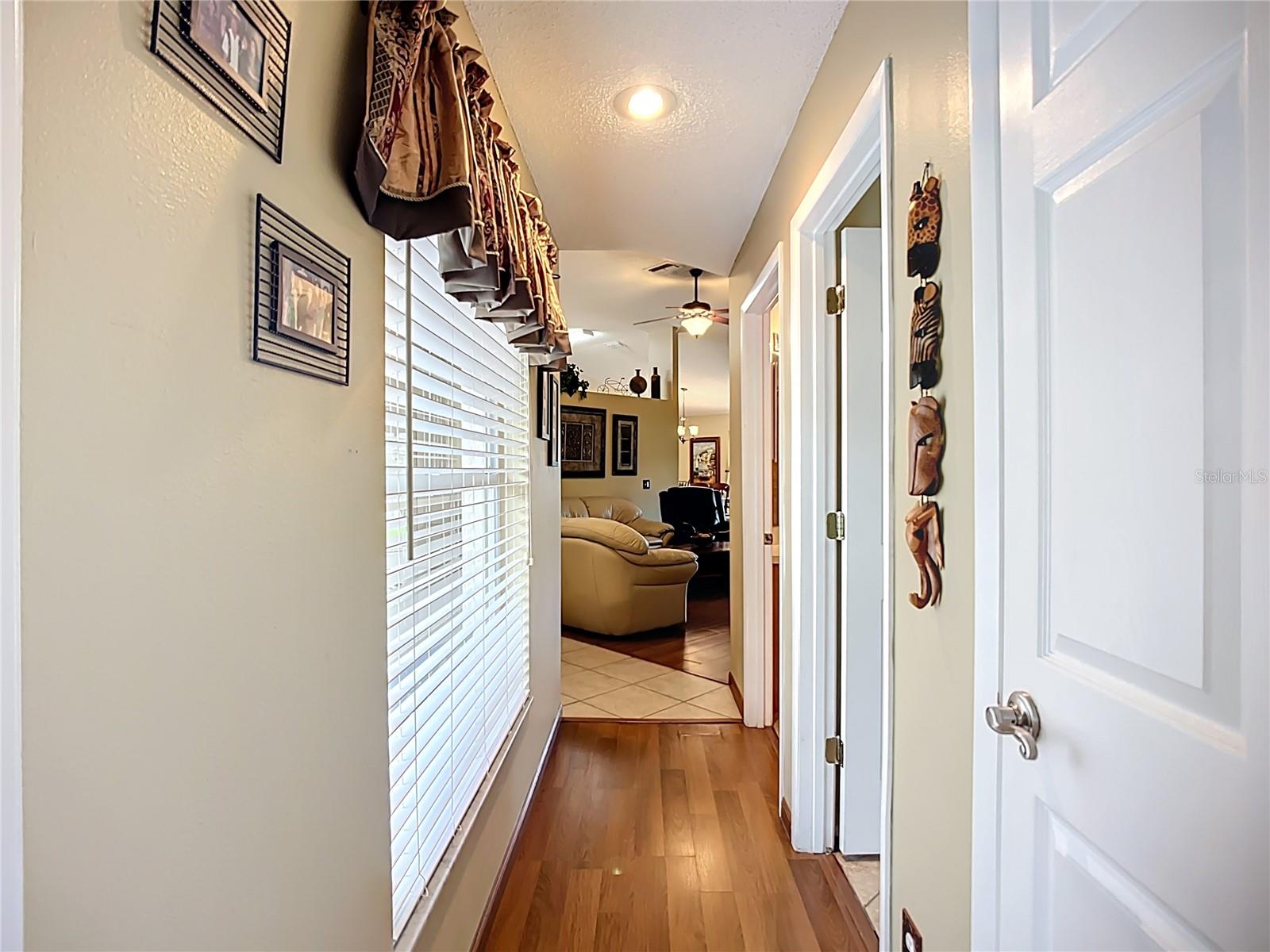 Image 31 of 62 For 1002 50th Street E