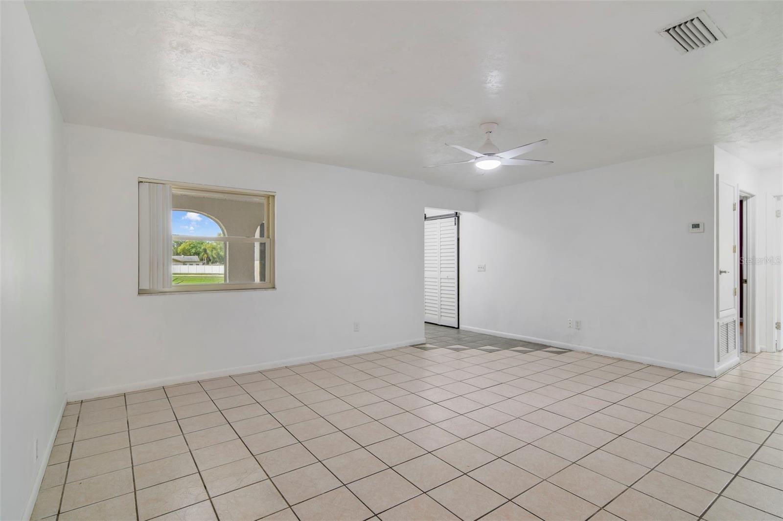 Image 13 of 29 For 712 Eagle Avenue
