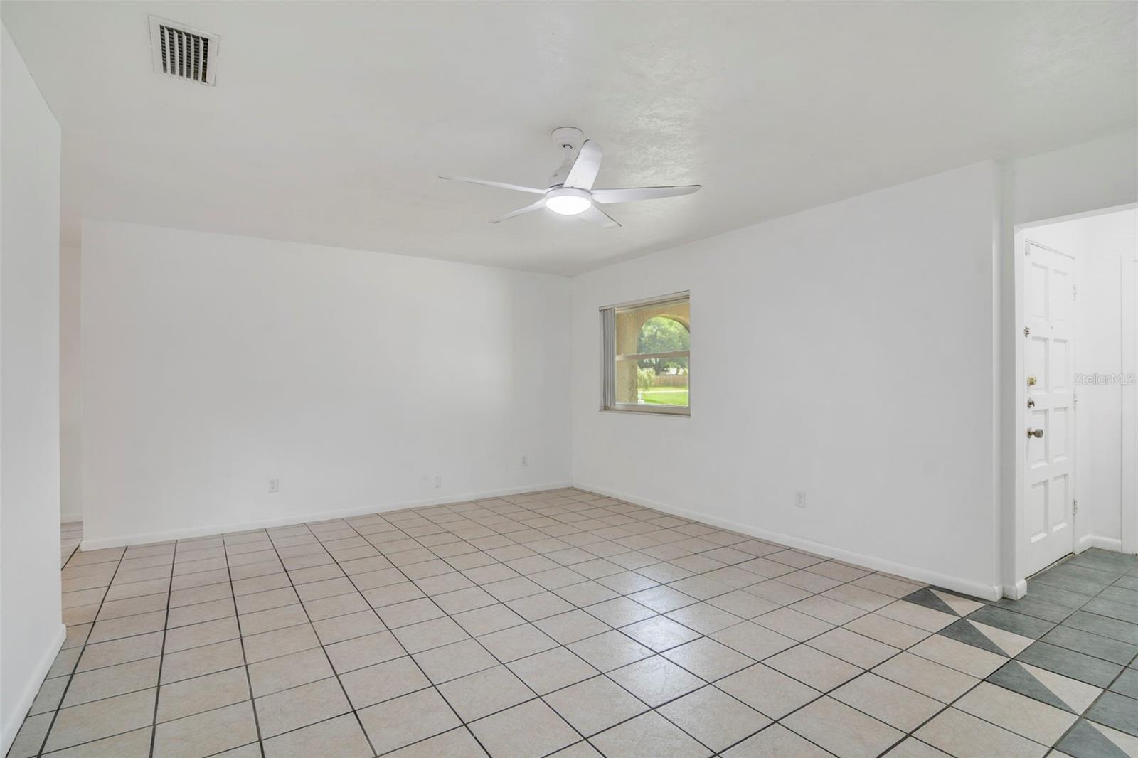 Image 14 of 29 For 712 Eagle Avenue