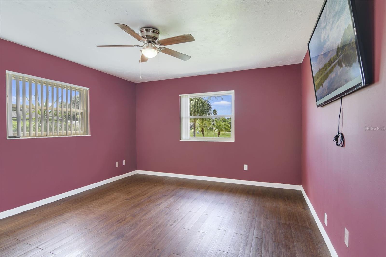 Image 16 of 29 For 712 Eagle Avenue