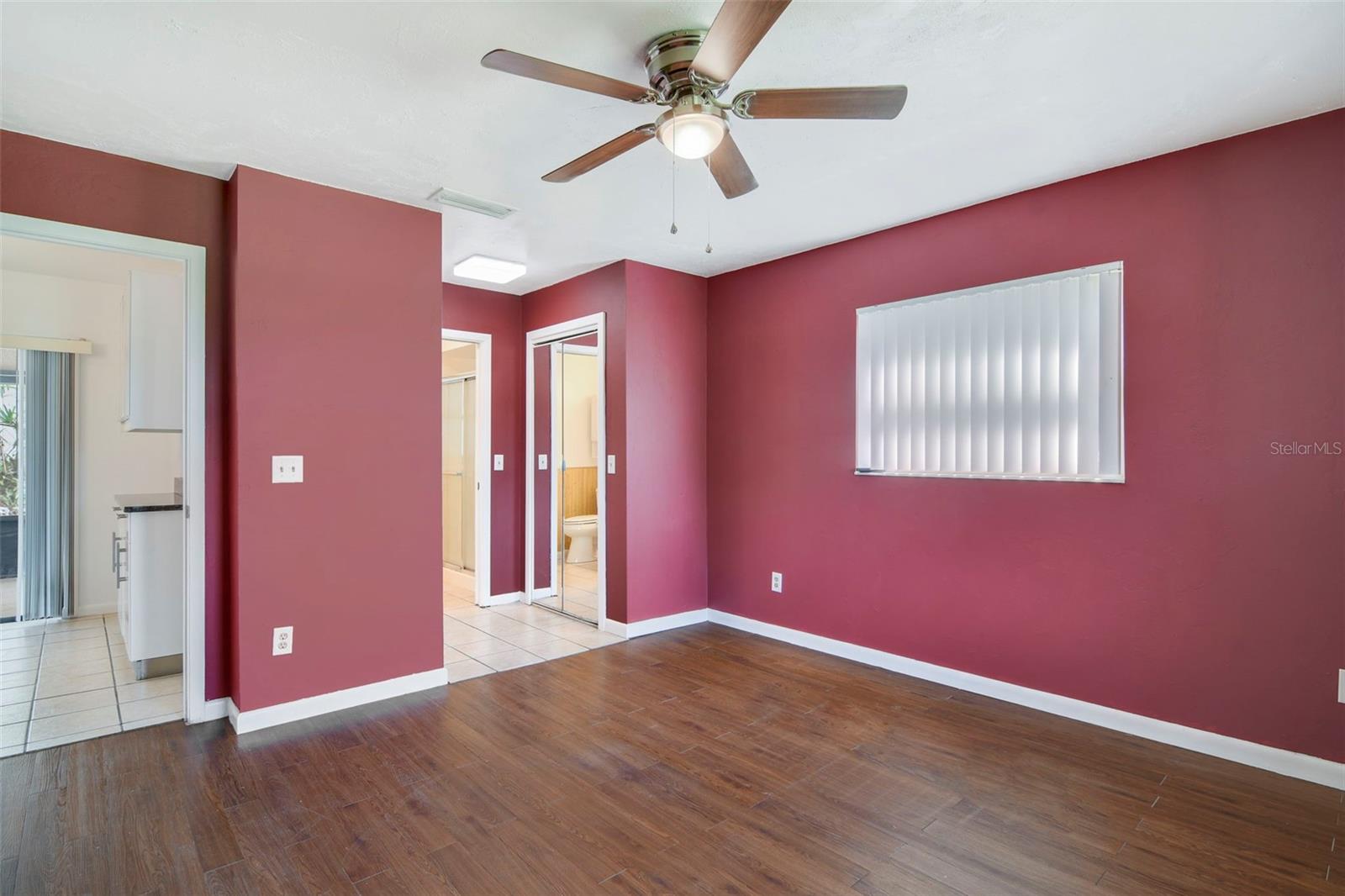 Image 17 of 29 For 712 Eagle Avenue