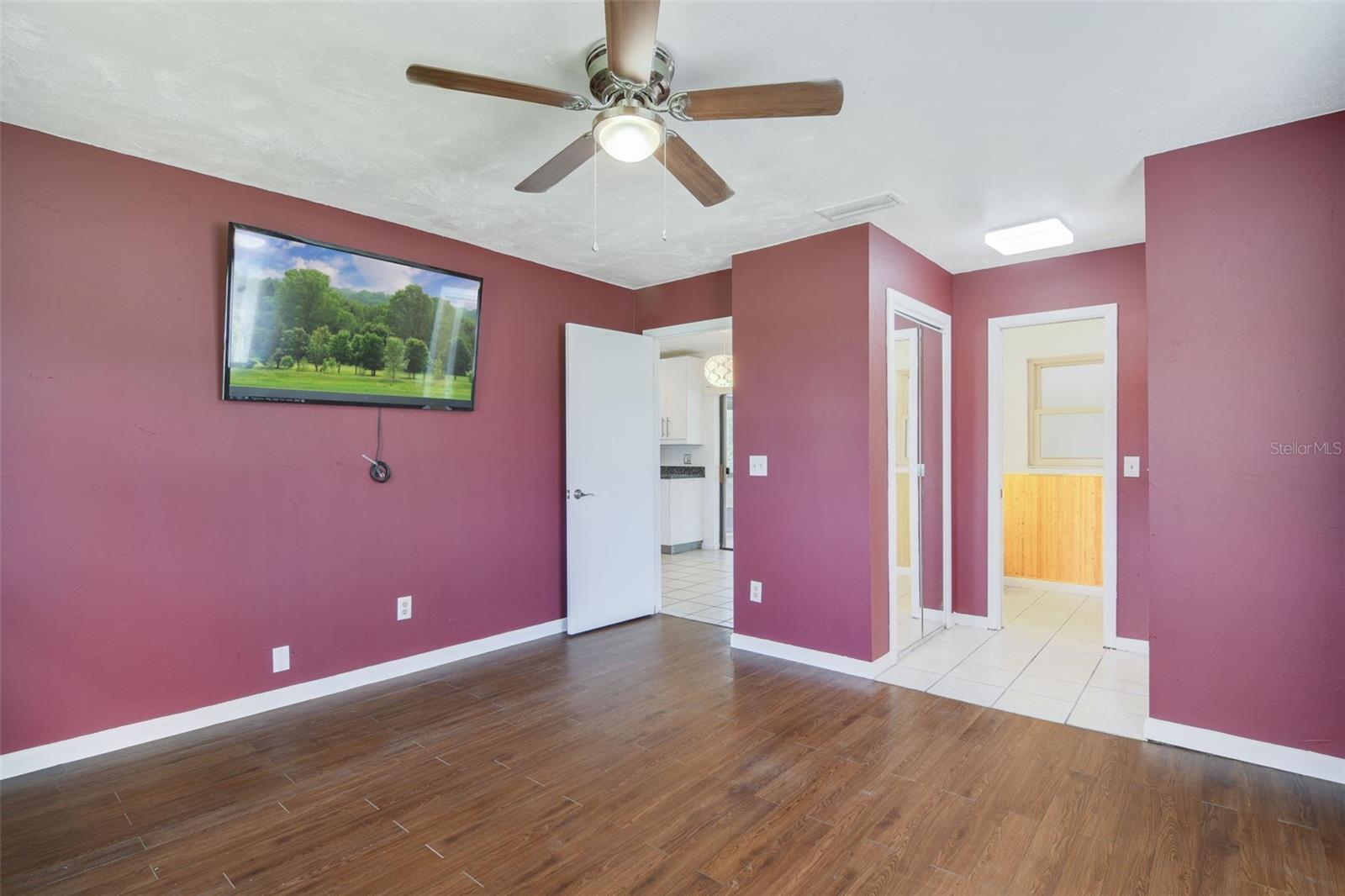Image 18 of 29 For 712 Eagle Avenue