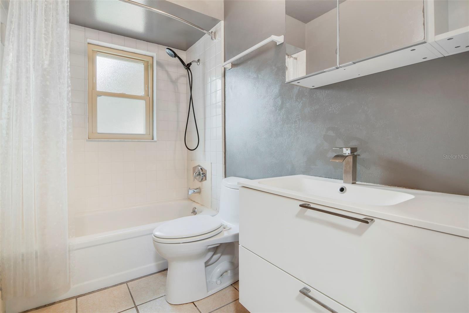 Image 22 of 29 For 712 Eagle Avenue