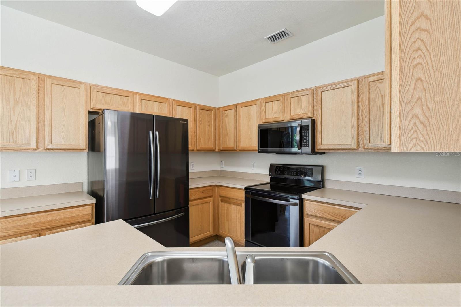 Image 10 of 36 For 101 Cypress Pointe Court
