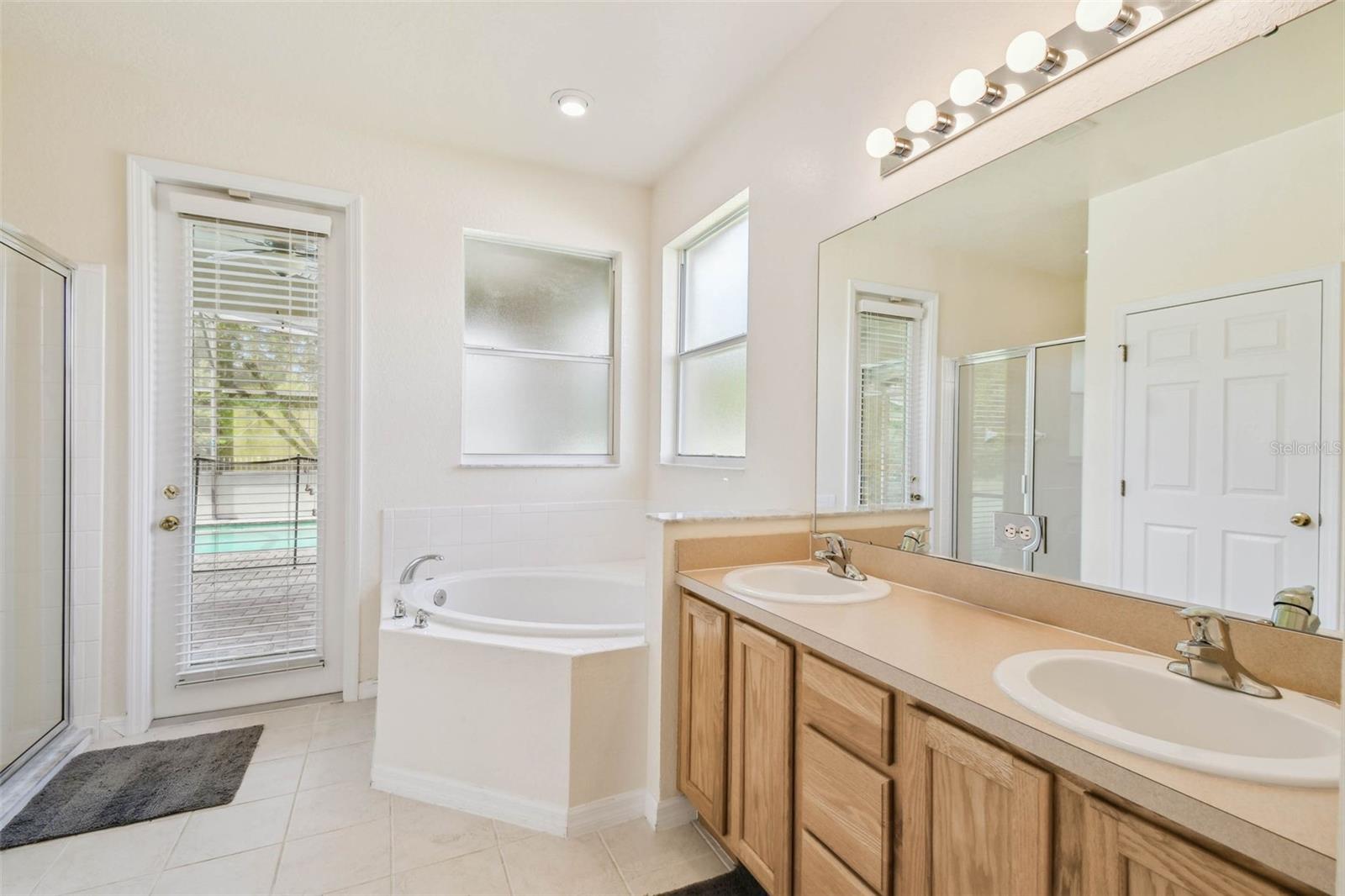 Image 14 of 36 For 101 Cypress Pointe Court