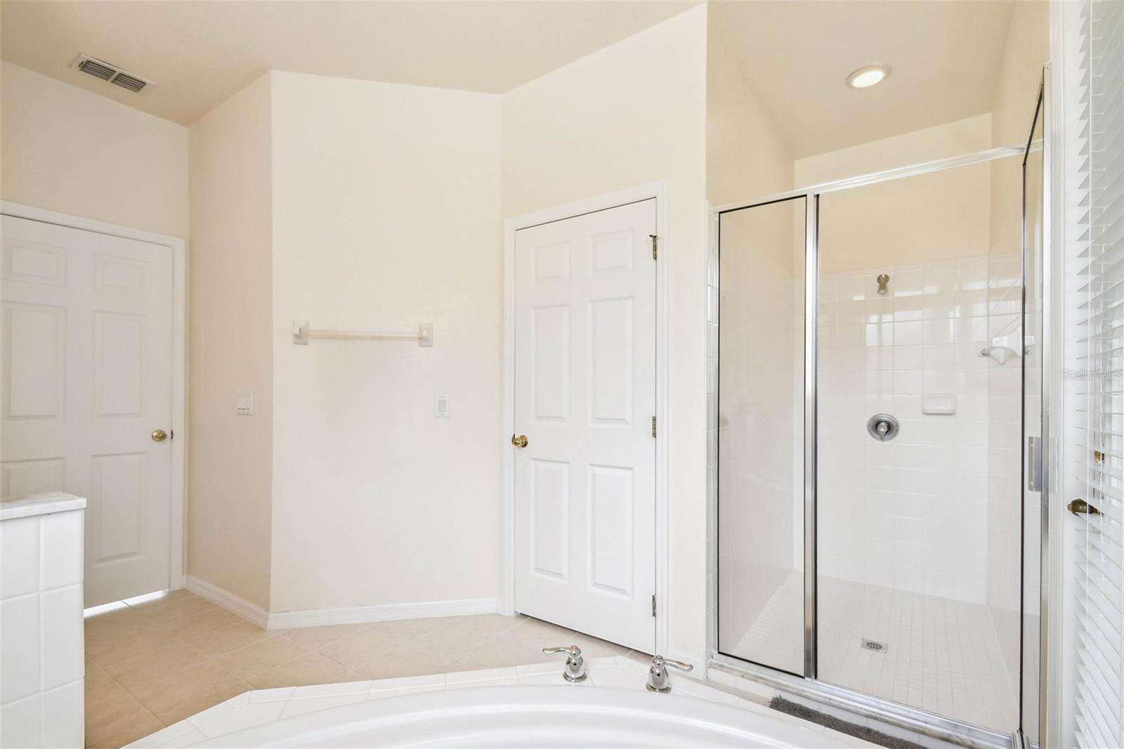 Image 16 of 36 For 101 Cypress Pointe Court