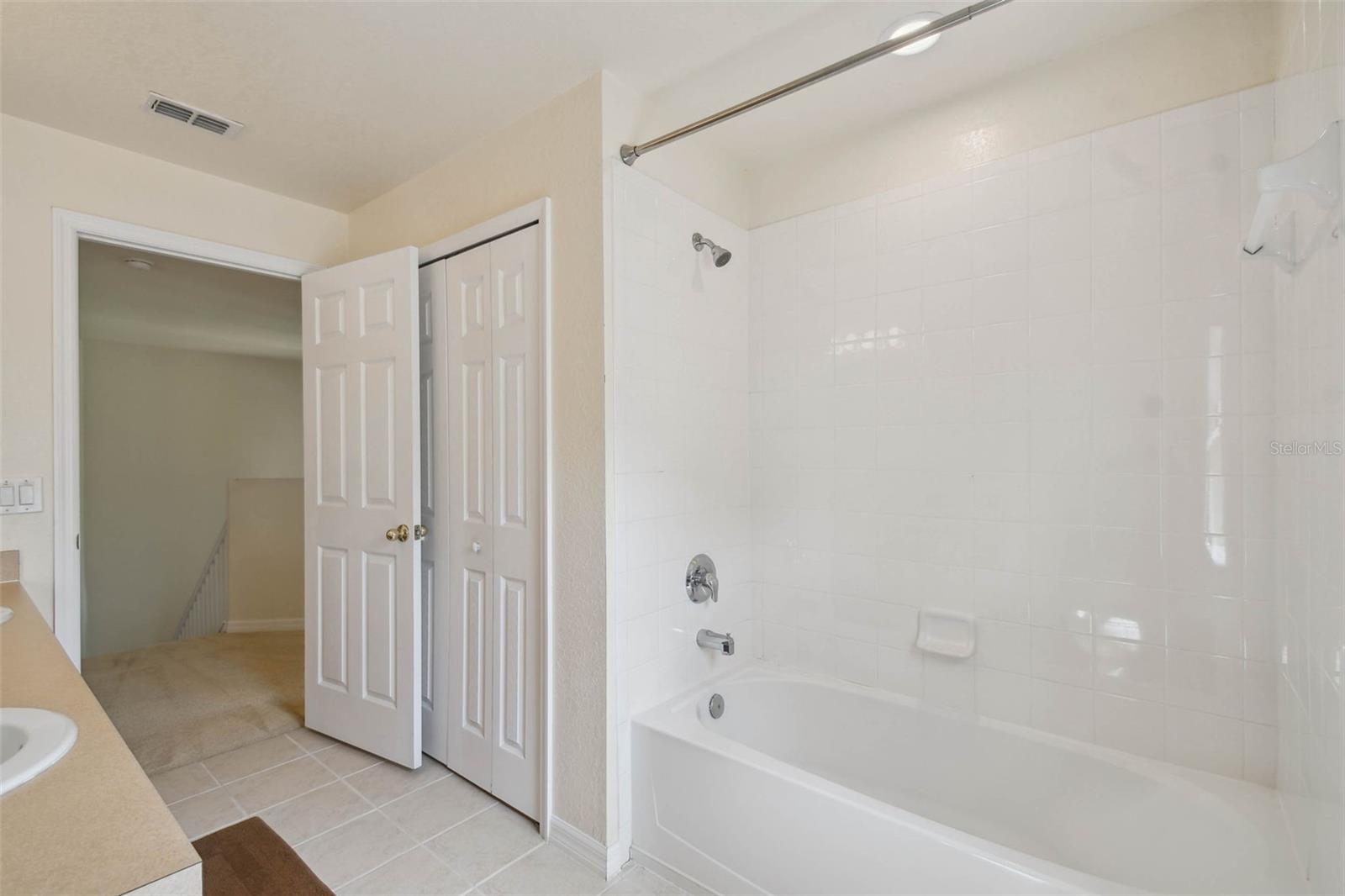 Image 21 of 36 For 101 Cypress Pointe Court