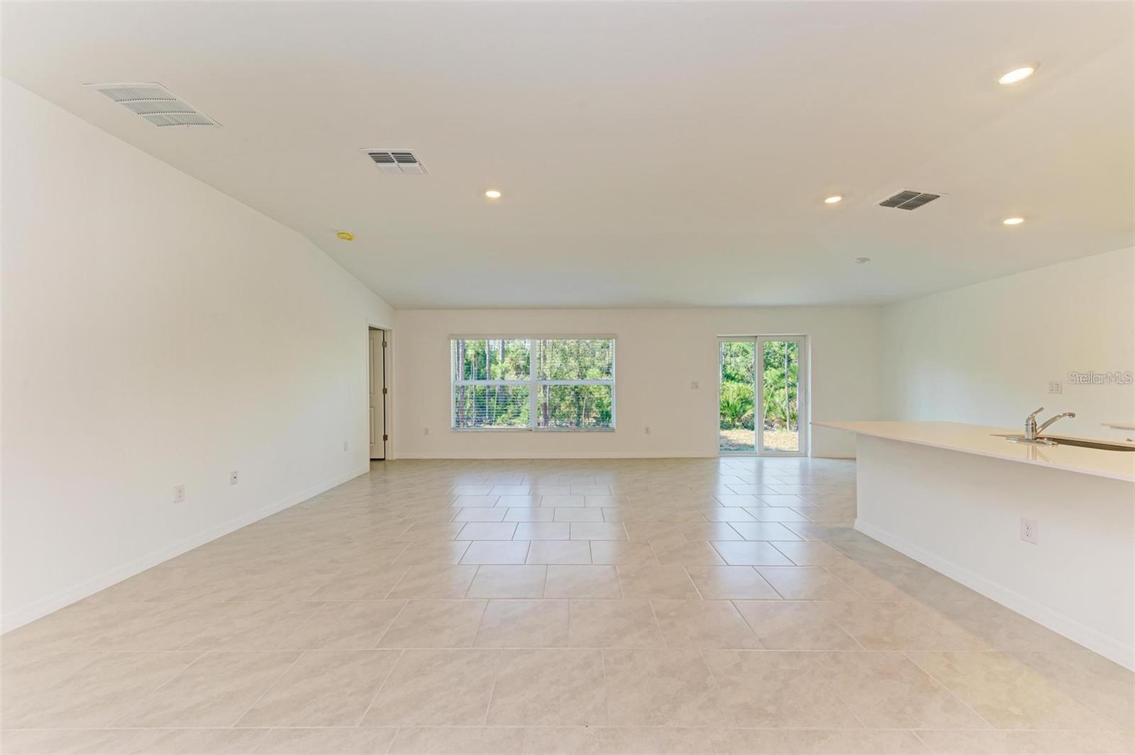 Image 3 of 24 For 1243 Orlando Boulevard