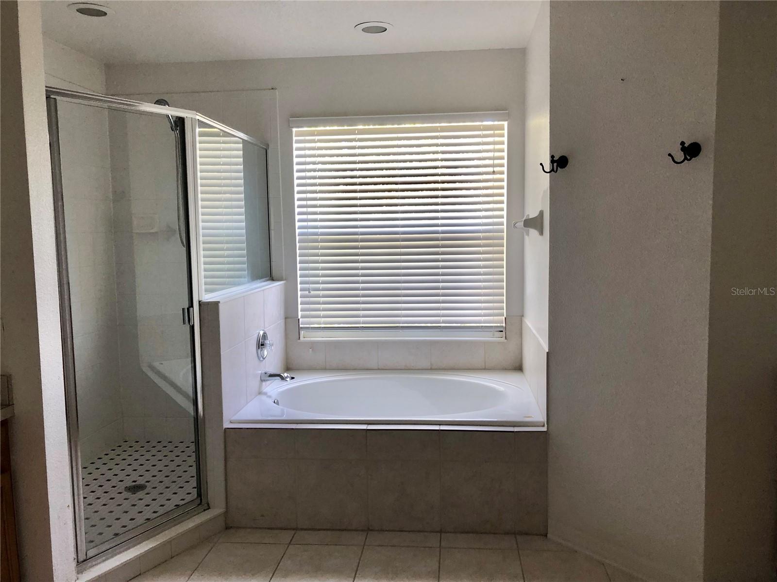 Image 18 of 33 For 1000 Araminta Street