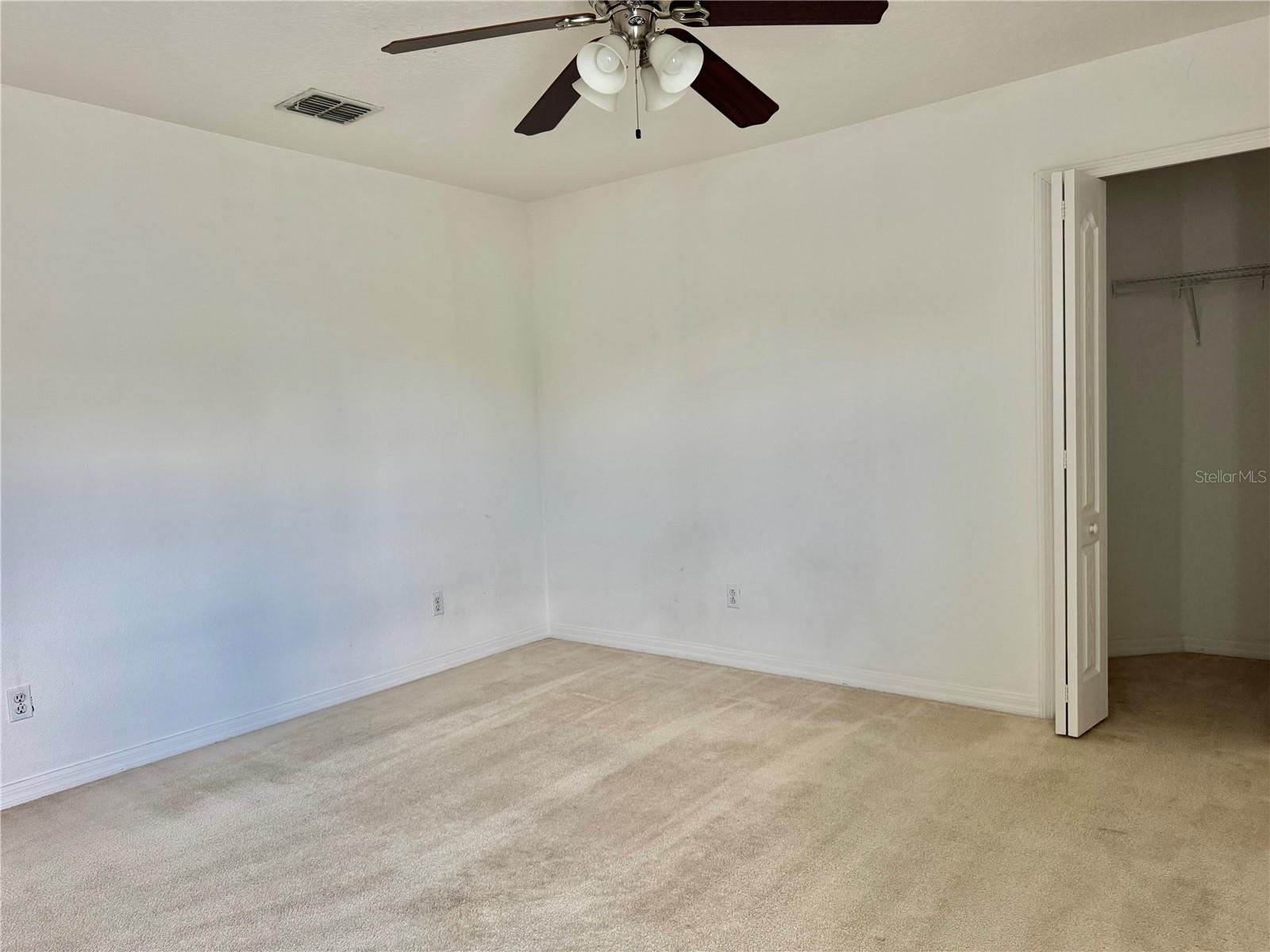 Image 37 of 46 For 1000 Araminta Street