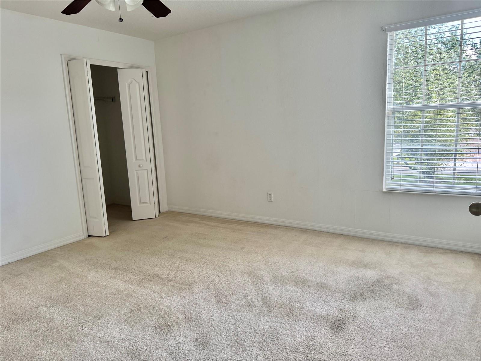 Image 38 of 46 For 1000 Araminta Street