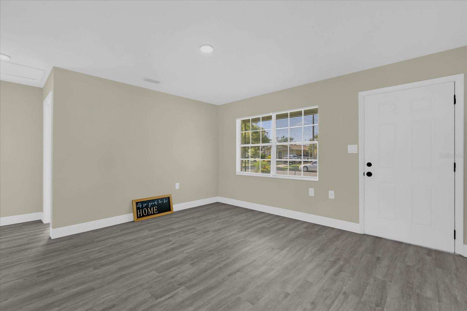 Image 4 of 29 For 4827 Lanette Street