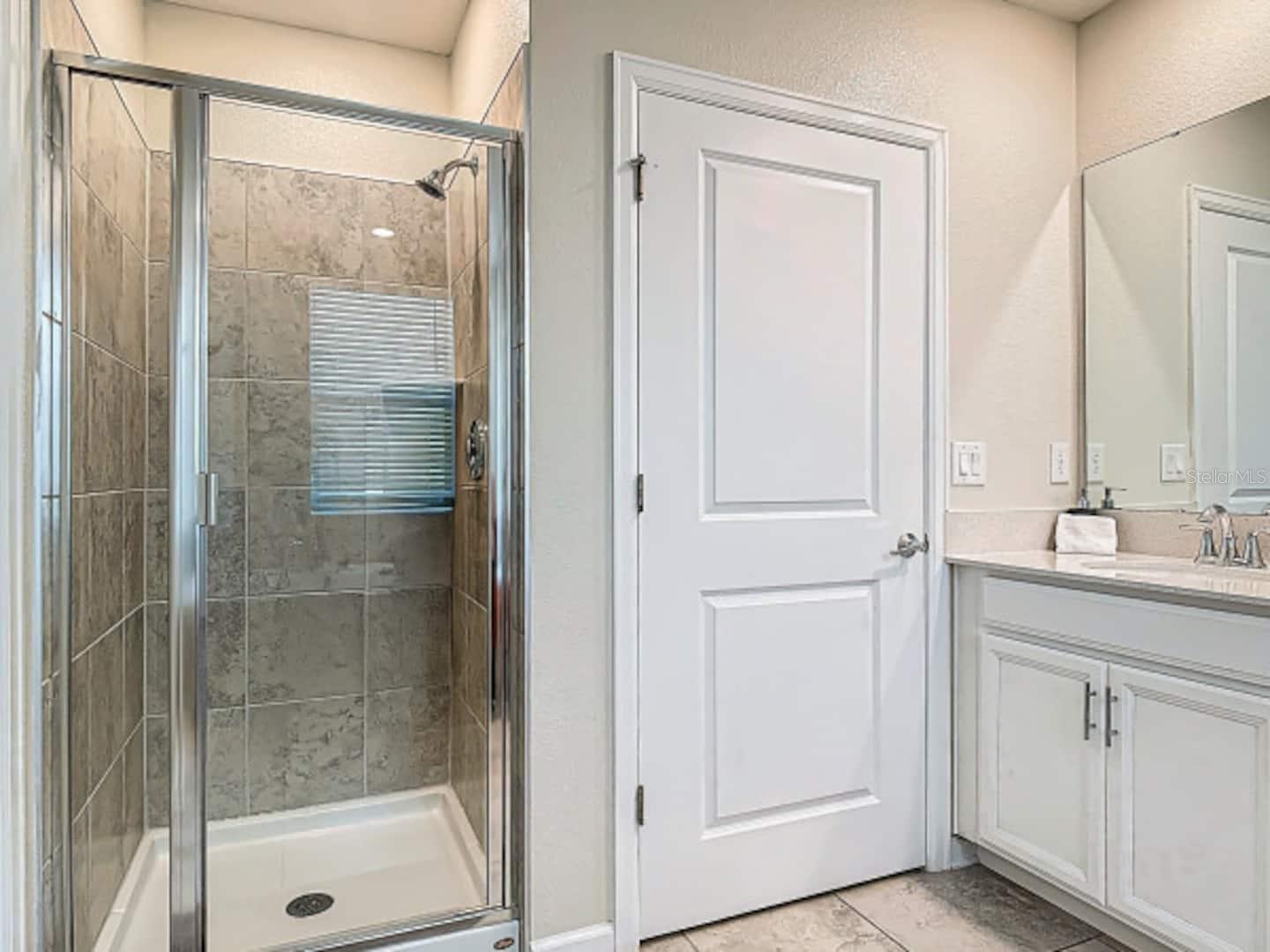 Image 22 of 36 For 1141 Challenge Drive 1201