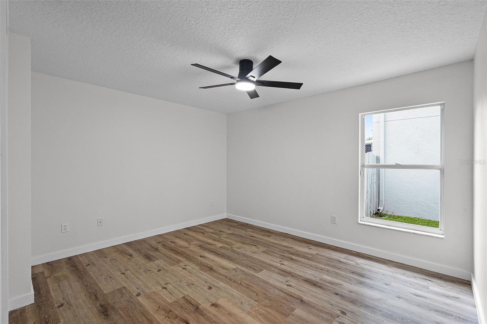 Image 14 of 39 For 3156 Natoma Way
