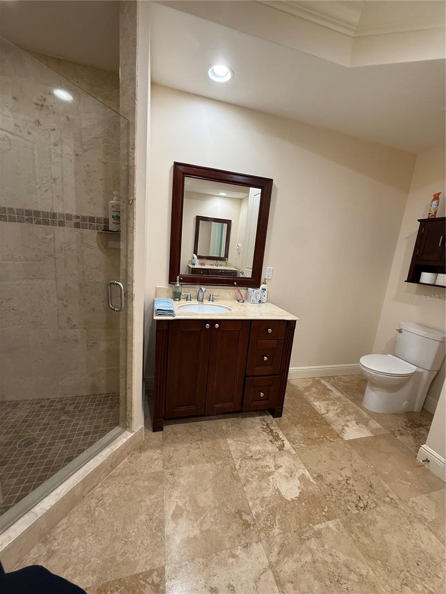 Image 11 of 16 For 2351 Lakeview Drive 205