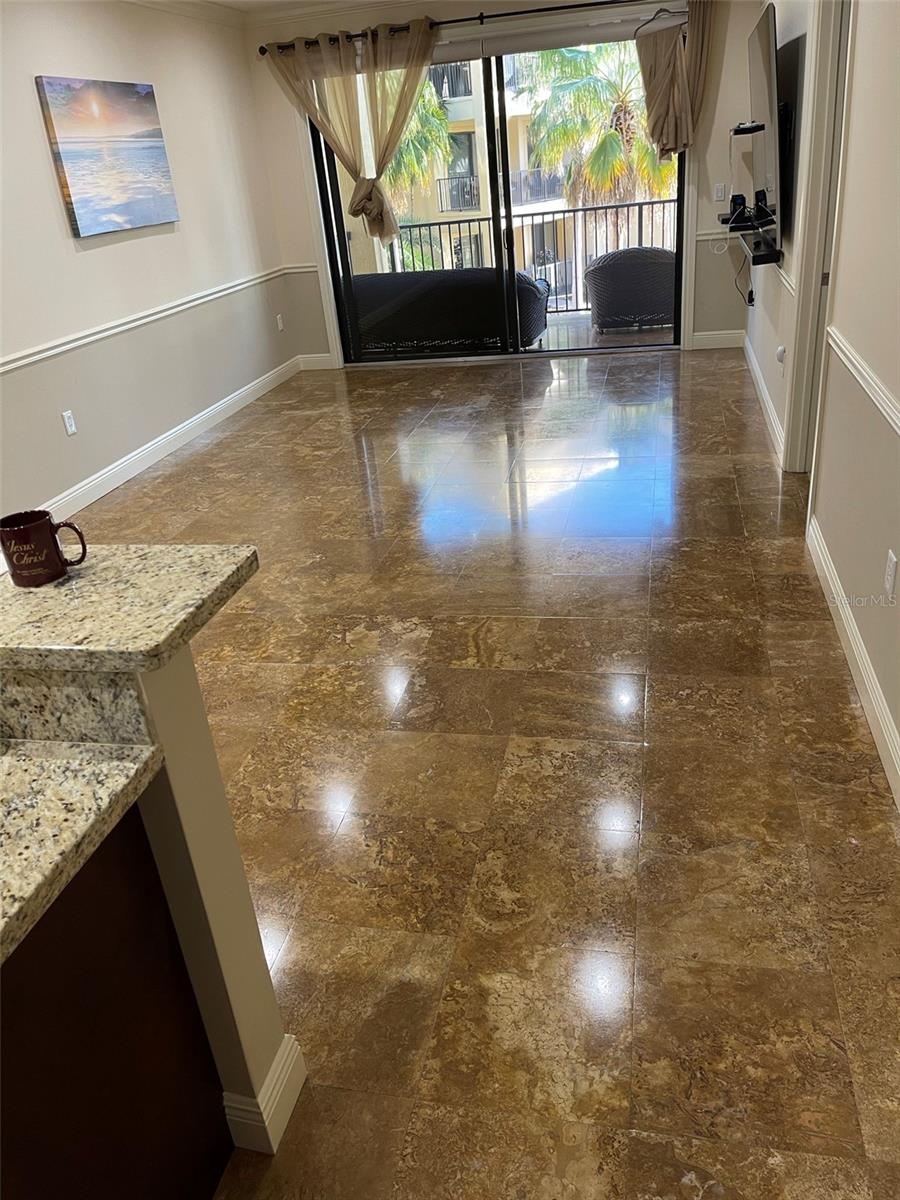 Image 4 of 16 For 2351 Lakeview Drive 205
