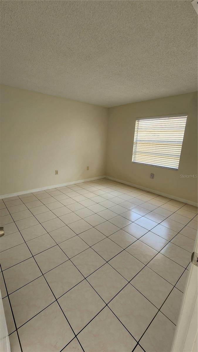 Image 11 of 17 For 2108 Bahamas Court 2108