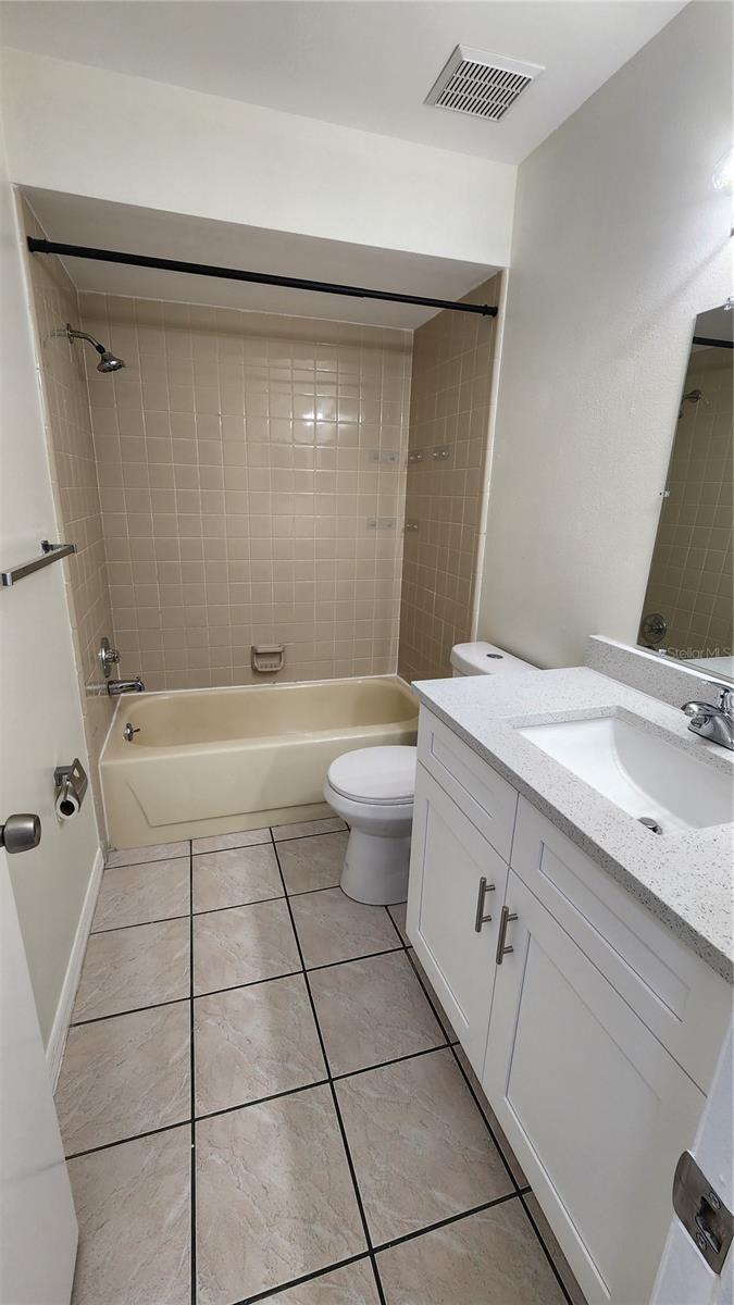 Image 13 of 17 For 2108 Bahamas Court 2108