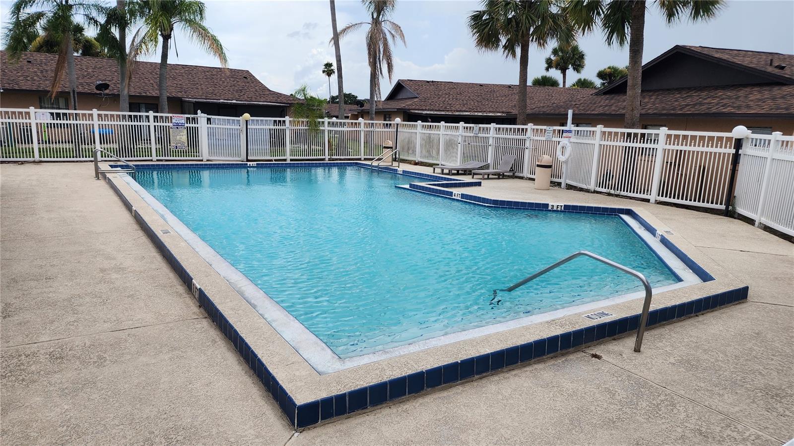 Image 16 of 17 For 2108 Bahamas Court 2108