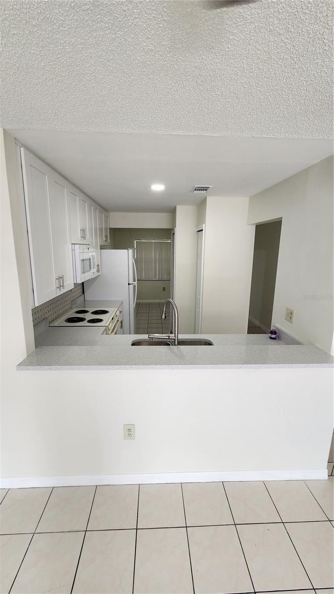 Image 4 of 17 For 2108 Bahamas Court 2108
