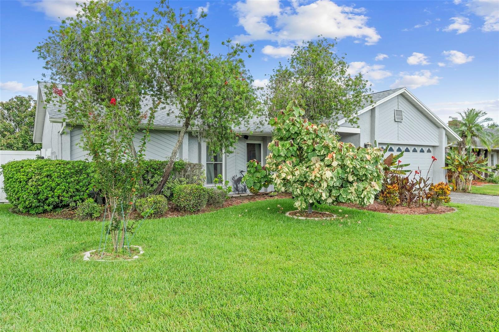 Image 4 of 41 For 10609 Out Island Drive