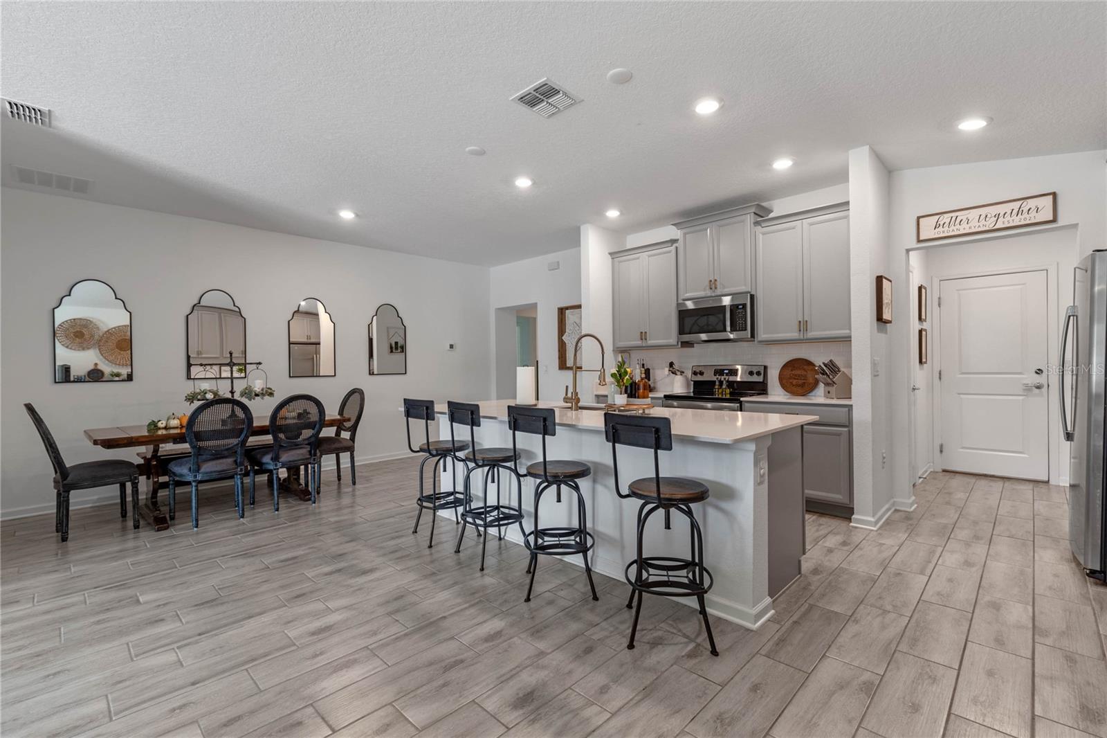 Image 2 of 40 For 5436 Limestone Street