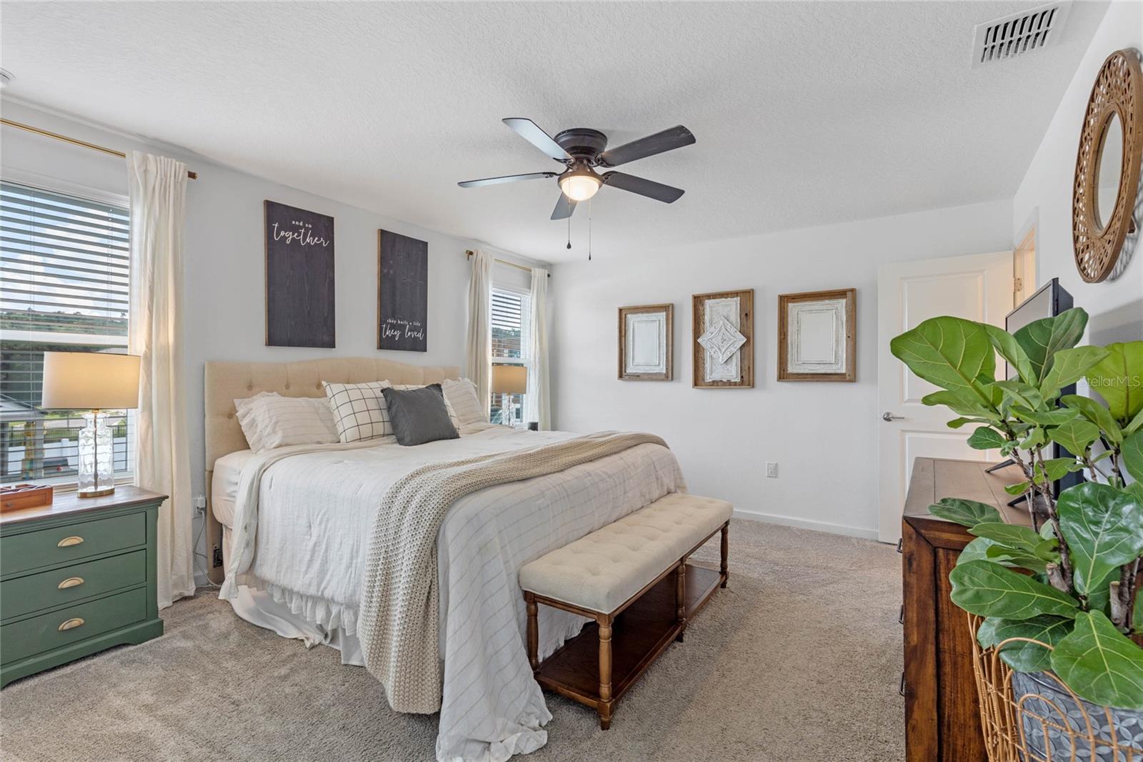 Image 4 of 40 For 5436 Limestone Street