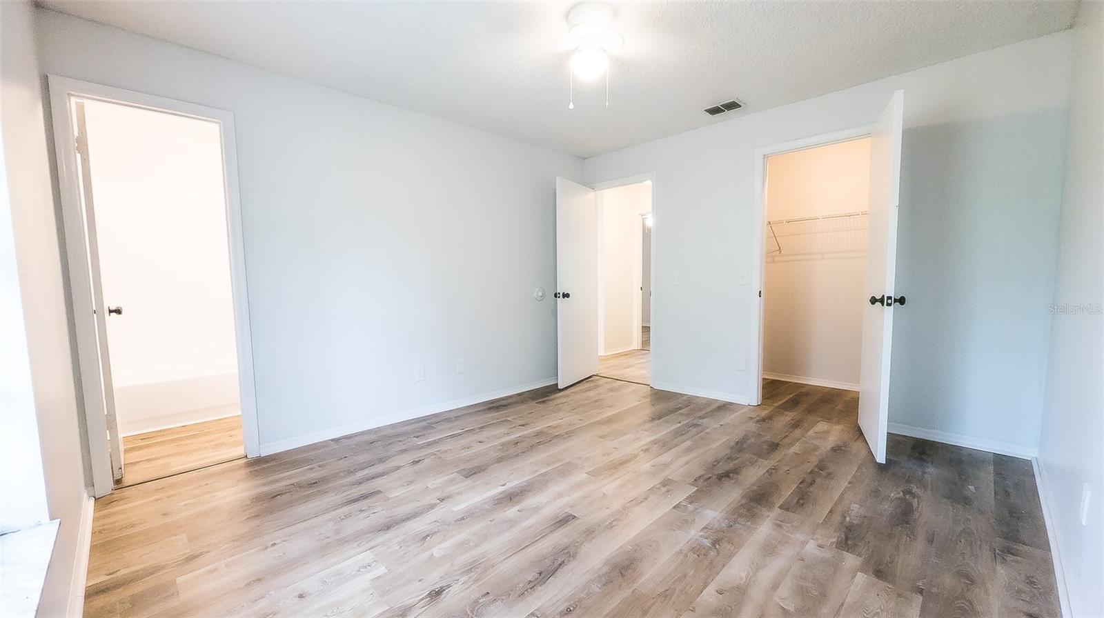 Image 11 of 26 For 611 4th Street