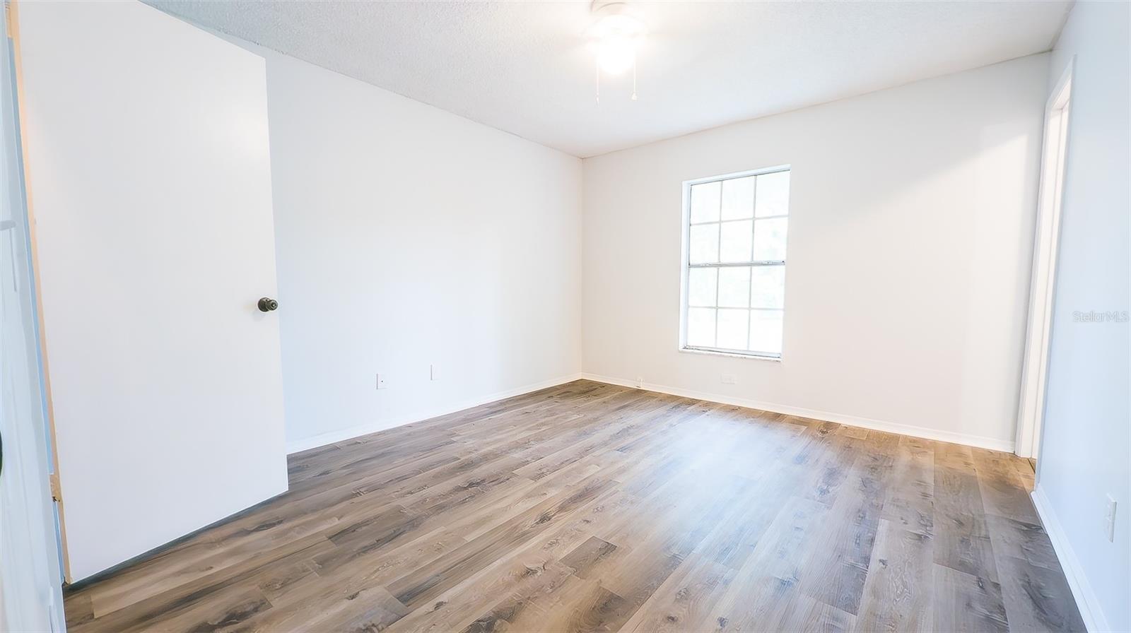 Image 13 of 26 For 611 4th Street